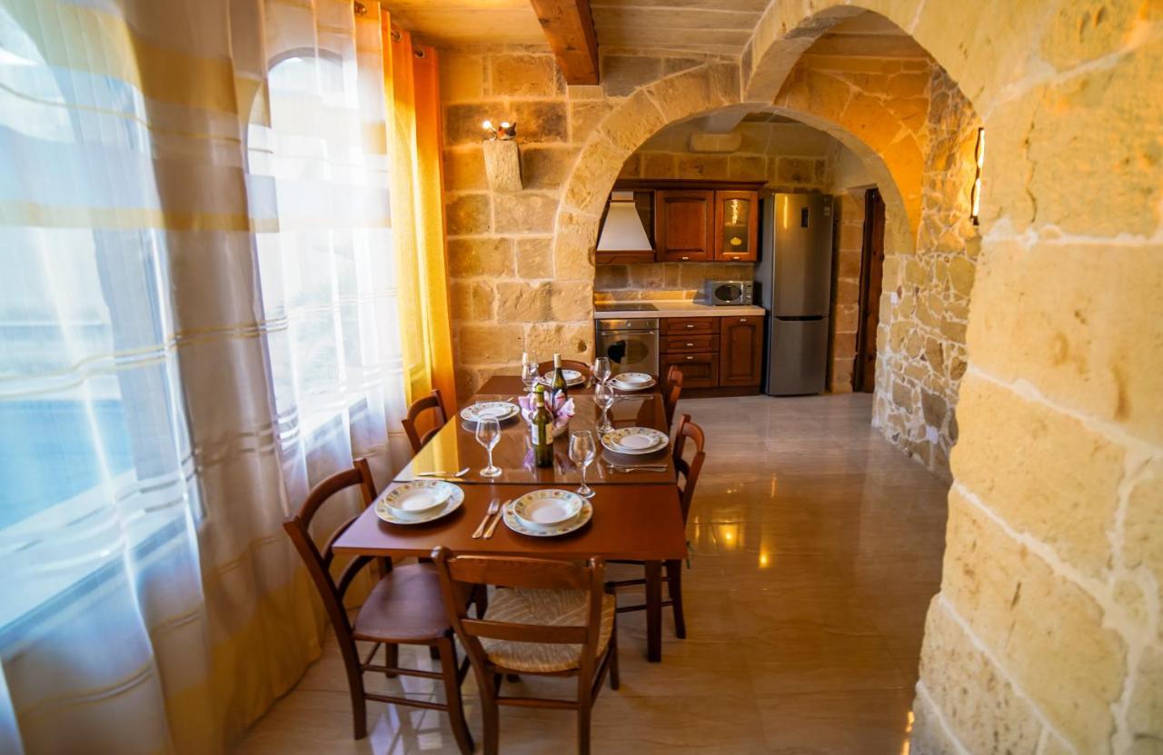 Sant Anton Tal-Qabbieza Farmhouse Villa Kerċem Exteriör bild