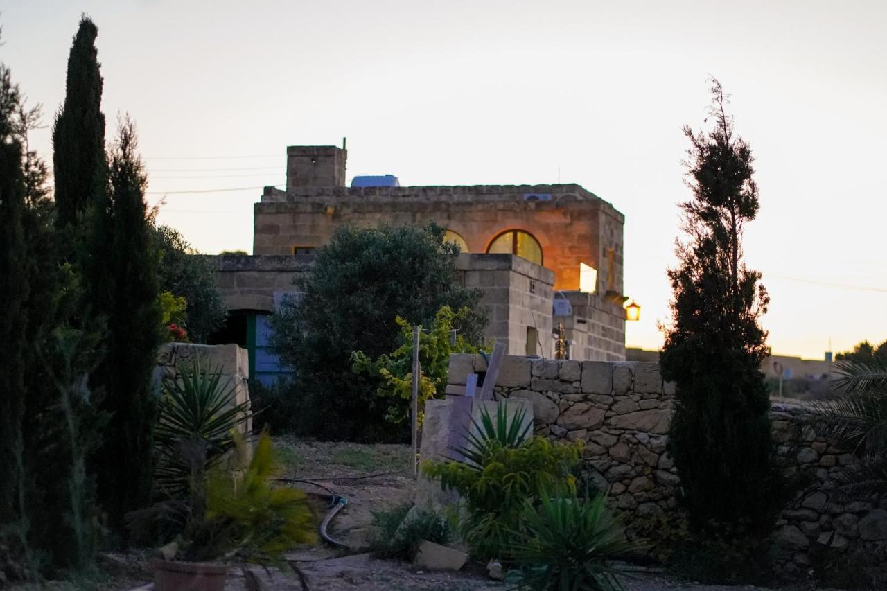 Sant Anton Tal-Qabbieza Farmhouse Villa Kerċem Exteriör bild