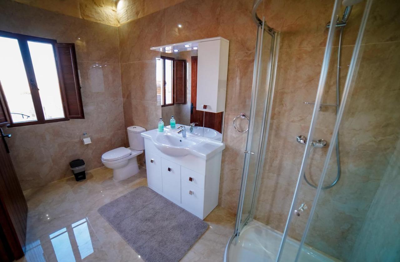 Sant Anton Tal-Qabbieza Farmhouse Kerċem Exteriör bild