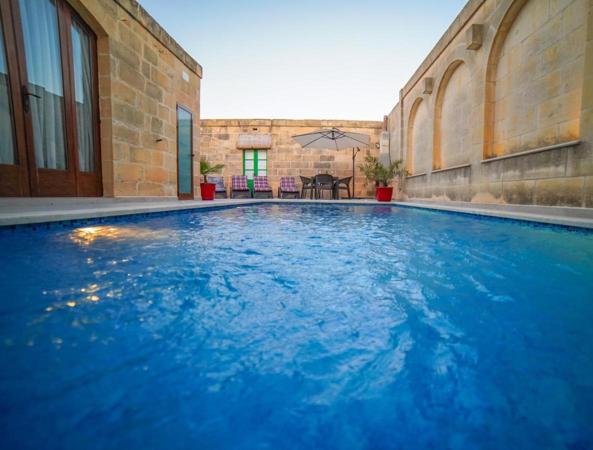 Sant Anton Tal-Qabbieza Farmhouse Villa Kerċem Exteriör bild